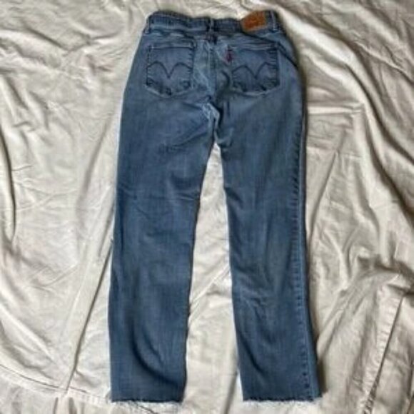 Levi’s Mid-Rise Skinny Blue Jeans Distressed, Fringed Cuffs Size 29 - Picture 14 of 16